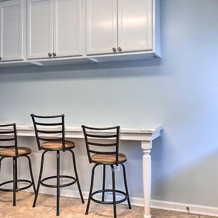 Downtown Gulf Shores Condo - 1 Block To Beach! 외부 사진