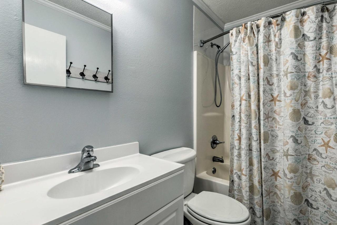 Downtown Gulf Shores Condo - 1 Block To Beach! 외부 사진